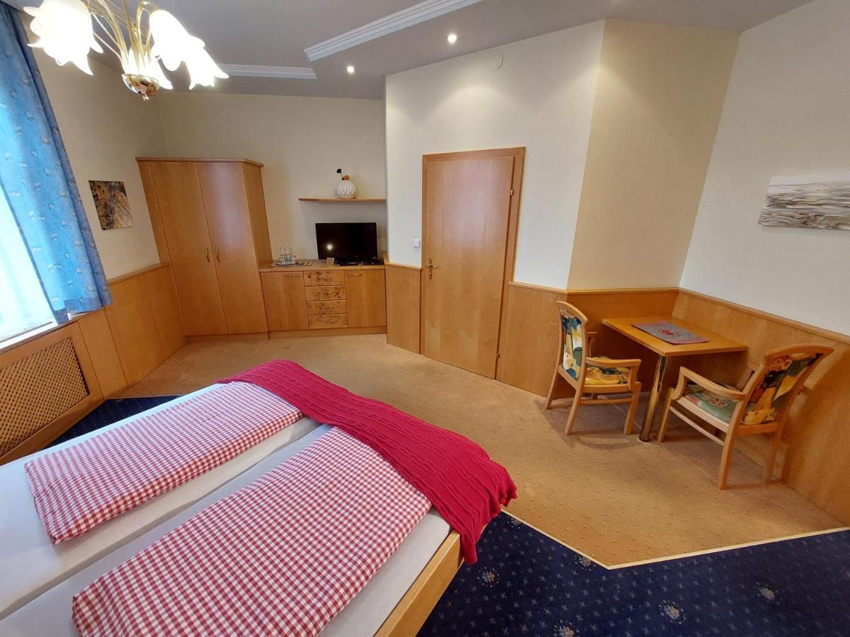 3 Raben - Leoben - Fuer Geschaeftsreisende, Urlauber, Monteure Und Handwerker, Polski Austria Gasthuis